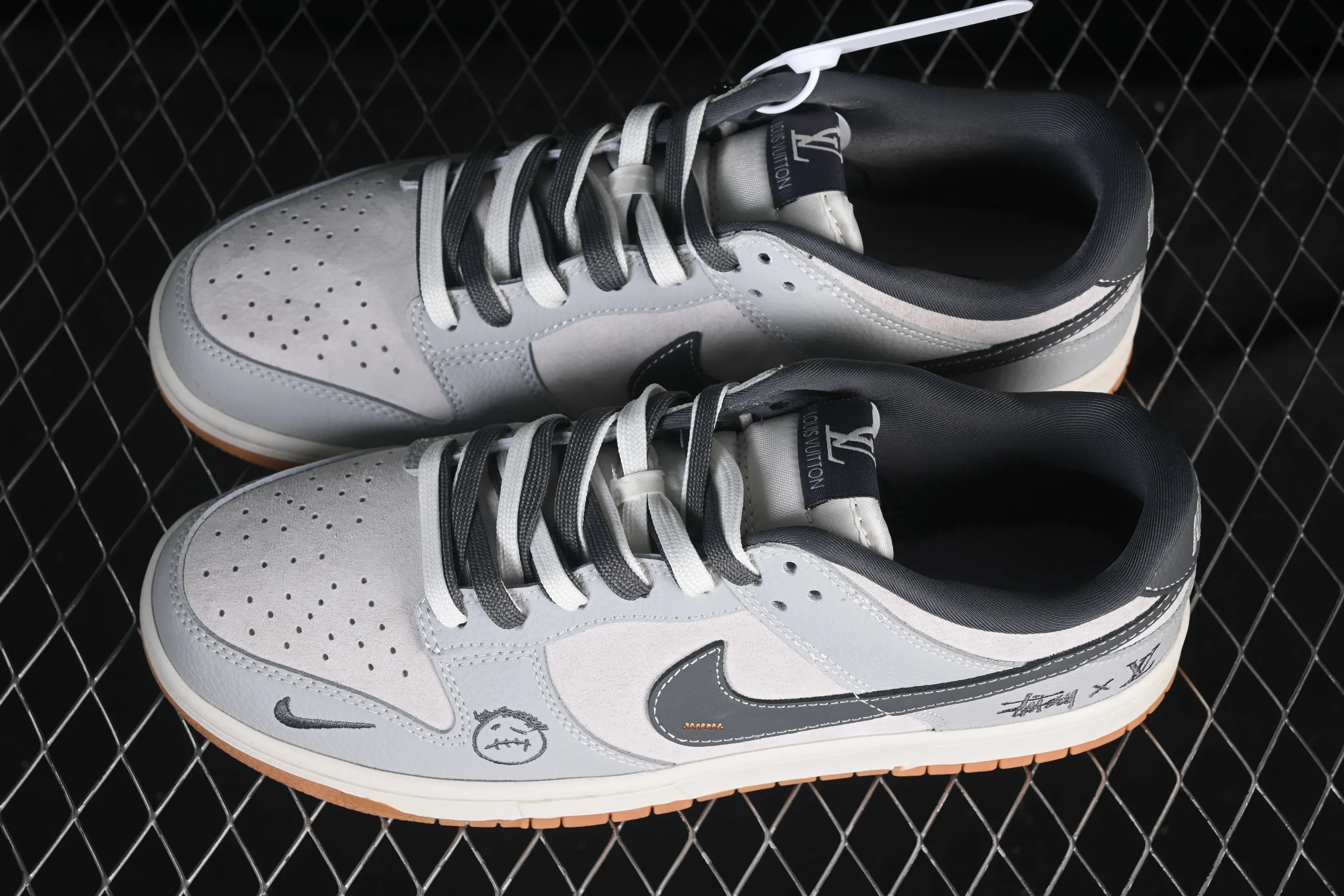 All Categories Nk Air Force 1 Air Force Series Nk Air Force 1 Low Air Force Low Nike SB Dunk Low Joint Graphite Gray High-end Customized Low-top Casual Shoes SG6688-006
